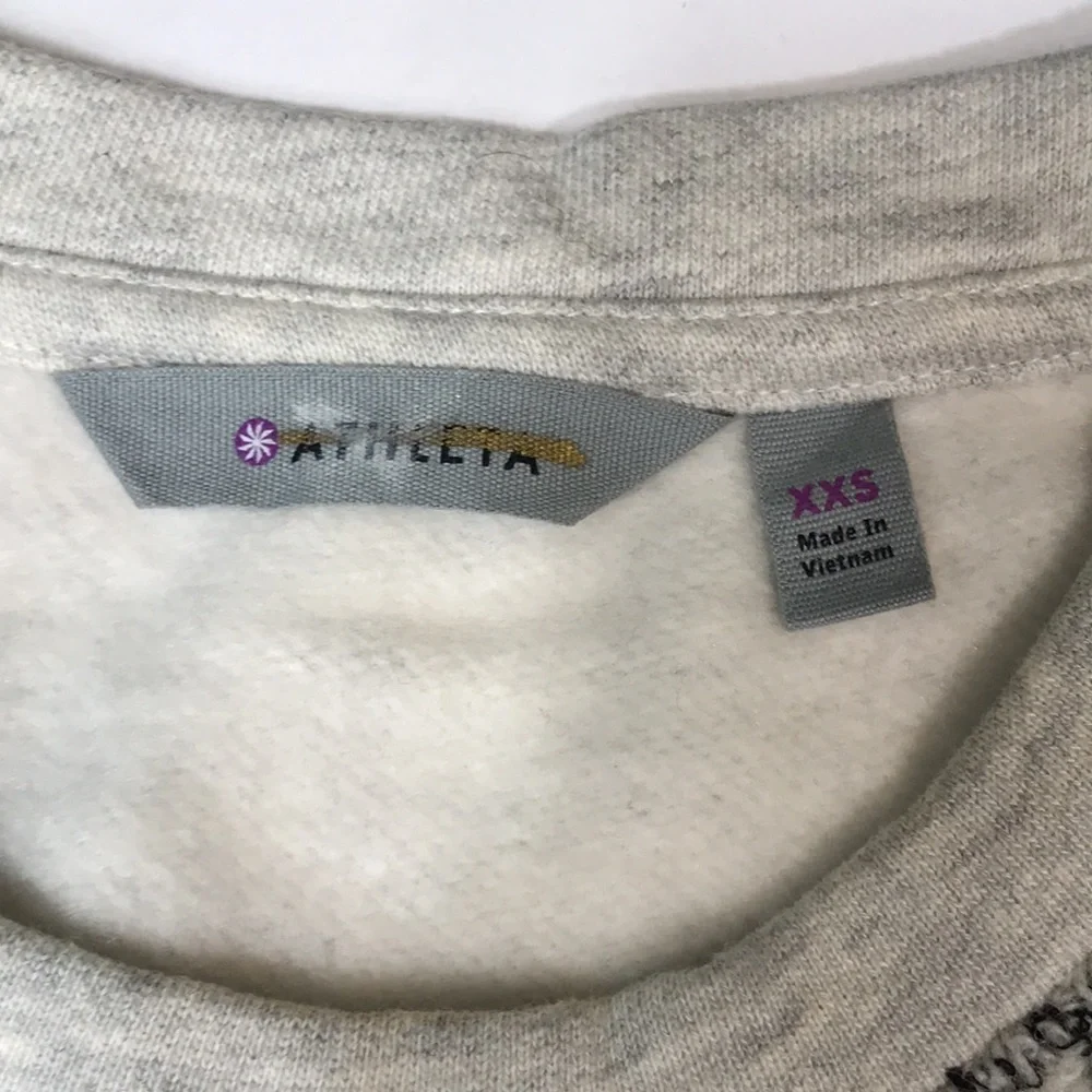 🍄 Athleta Pacific Sweatshirt - Picture 3 of 15